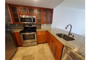 540 Brickell Key Dr APT 1020, Miami, FL 33131, - MLS#A11998336