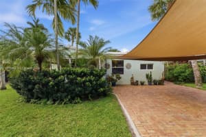 704 SW 14th St, Fort Lauderdale, FL 33315, - MLS#A11998343