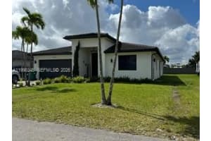 13282 Sw 227th St, Miami