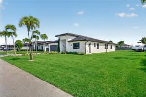 13282 SW 227th St, Miami, FL 33170, - MLS#A11998345