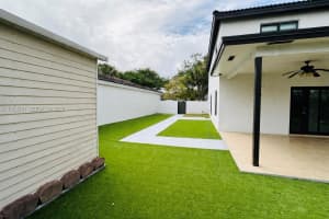 9069 Nw 193rd St Hialeah, FL 33018 - MLS#A11998351