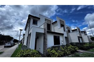 21404 Ne 3rd Path, Miami