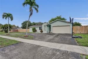 460 Sw 66th Ave Margate, FL 33068 - MLS#A11998396