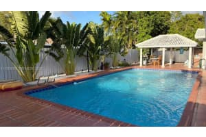 10321 Sw 17th St, Miami