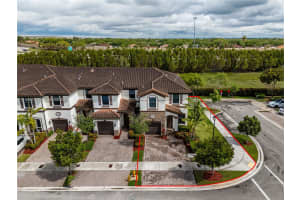 8903 Nw 184th Ter Miami Lakes, FL 33018 - MLS#A11998410