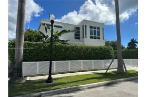 949 Tyler St, Hollywood