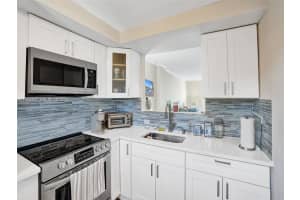 1777 Se 15th St 217 Fort Lauderdale, FL 33316 - MLS#A11998437