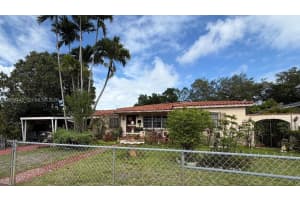 1135 Nw 32nd Ct, Miami