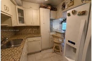 1135 NW 32nd Ct, Miami, FL 33125, - MLS#A11998443