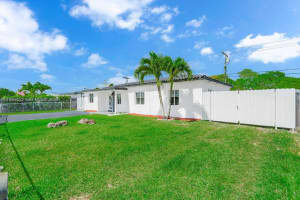 14321 Madison St Miami, FL 33176 - MLS#A11998453