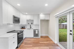 6881 Harding St, Hollywood, FL 33024, - MLS#A11998475