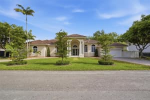 9717 Sw 94th Ter Miami, FL 33176 - MLS#A11998492