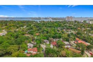 8347 E Dixie Hwy, Miami