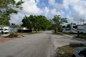 5349 W 14th Ln Hialeah, FL 33012 - MLS#A11998520