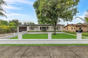 1428 Nw 97th St, Miami