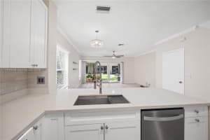 365 SW 122nd Ave, Pembroke Pines, FL 33025, - MLS#A11998549