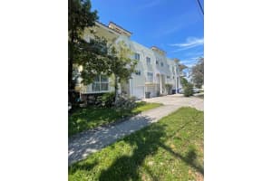 826 N 17th Ave Hollywood, FL 33020 - MLS#A11998593