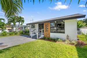 1911 SW 57th Ave, West Park, FL 33023, - MLS#A11998622