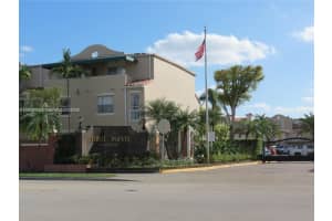 8695 Nw 6th Ln 2-212 Miami, FL 33126 - MLS#A11998630