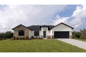 7322 Granada Boulevard, Sebring 7322 Granada Boulevard, Sebring