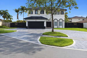 15045 Sw 38th Ter Miami, FL 33185 - MLS#A11998687