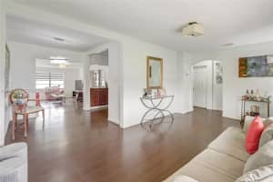 6871 SW 37th St, Miami, FL 33155, - MLS#A11998729