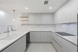 251 Crandon Blvd APT 202, Key Biscayne, FL 33149, - MLS#A11998731