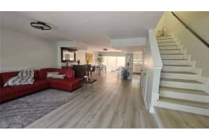 16446 Ne 27th Pl 38, North Miami Beach