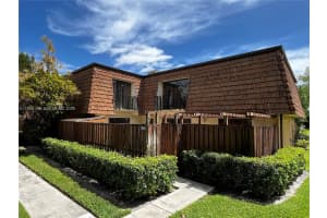 1026 10th Ln, Green Acres