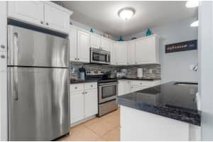 2033 NE 33rd Ave #2, Fort Lauderdale, FL 33305, - MLS#A11998780