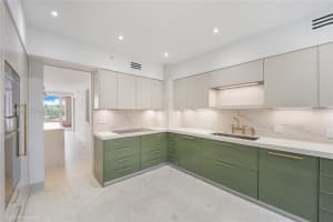 737 Crandon Blvd 301 Key Biscayne, FL 33149 - MLS#A11998781