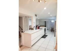 3301 Raleigh St 4a, Hollywood