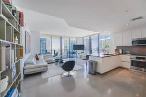 68 Se 6th St 2312, Miami