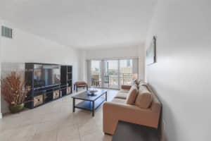 1965 S Ocean Dr APT 14D, Hallandale Beach, FL 33009, - MLS#A11998828