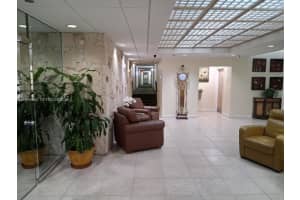 1100 St Charles Pl APT 213, Pembroke Pines, FL 33026, - MLS#A11998852