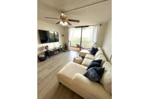 1825 W 44th Pl APT 808, Hialeah, FL 33012, - MLS#A11998869