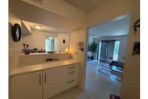 468 NE 206th Ln APT 102, Miami, FL 33179, - MLS#A11998876