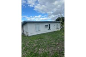 16300 Nw 19th Ct Miami Gardens, FL 33054 - MLS#A11998891