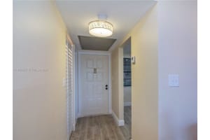 1100 Colony Point Cir 105 Pembroke Pines, FL 33026 - MLS#A11998905