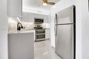 2230 NE 56th Pl APT 227, Fort Lauderdale, FL 33308, - MLS#A11998923