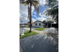 5923 Sw 147th Pl Miami, FL 33193 - MLS#A11998929