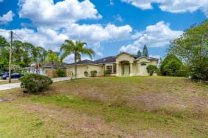 2519 9th St W, Lehigh Acres, FL 33971, - MLS#A11998942
