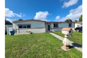 131 Nw 187th St, Miami Gardens