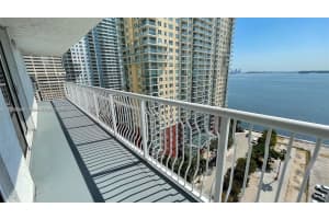 1200 Brickell Bay Dr 1702, Miami
