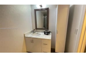 1200 Brickell Bay Dr #1702, Miami, FL 33131, - MLS#A11998948