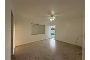 43 Nw 76th Ave 0 Miami, FL 33126 - MLS#A11998950