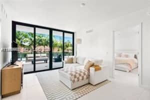 9901 W Bay Harbor Dr 305, Bay Harbor Islands