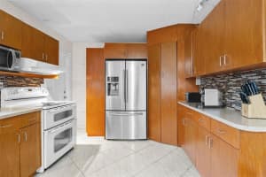 847 W 34th St, Hialeah, FL 33012, - MLS#A11998998