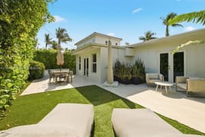 725 W 51st St, Miami Beach, FL 33140, - MLS#A11999011
