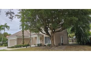 4020 Sabal Lakes Rd Delray Beach, FL 33445 - MLS#A11999012